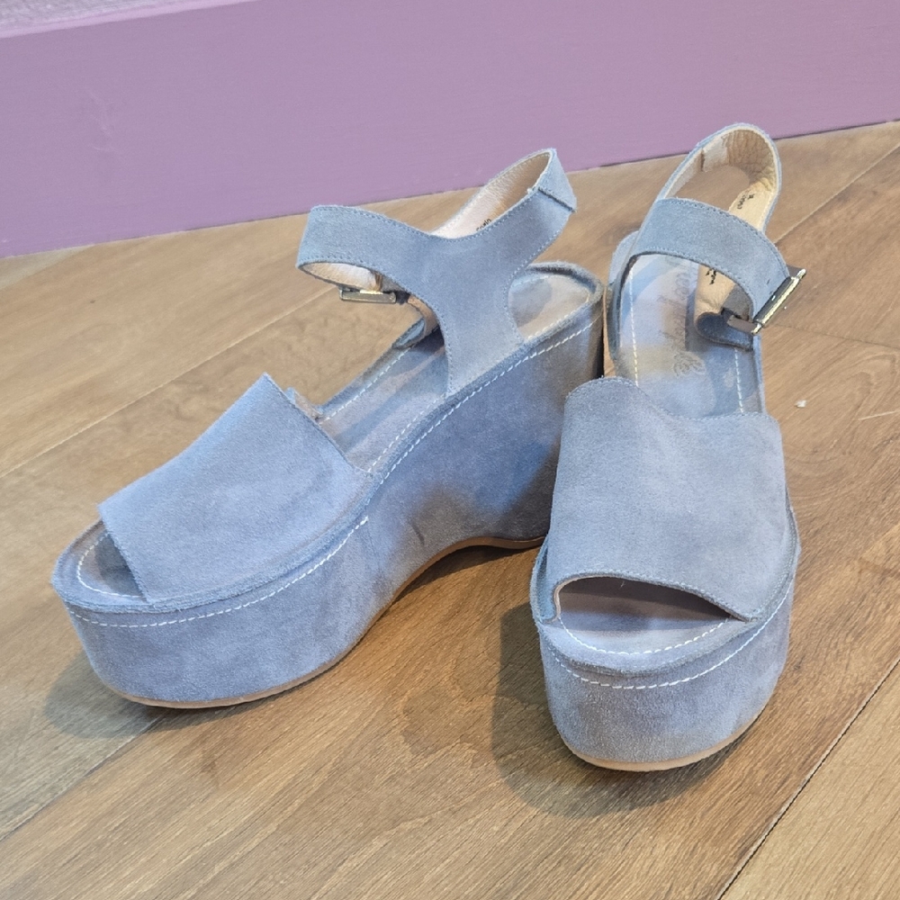 Free People Suede Platform Sandals EUC